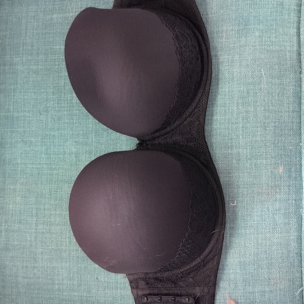 Strapless bra